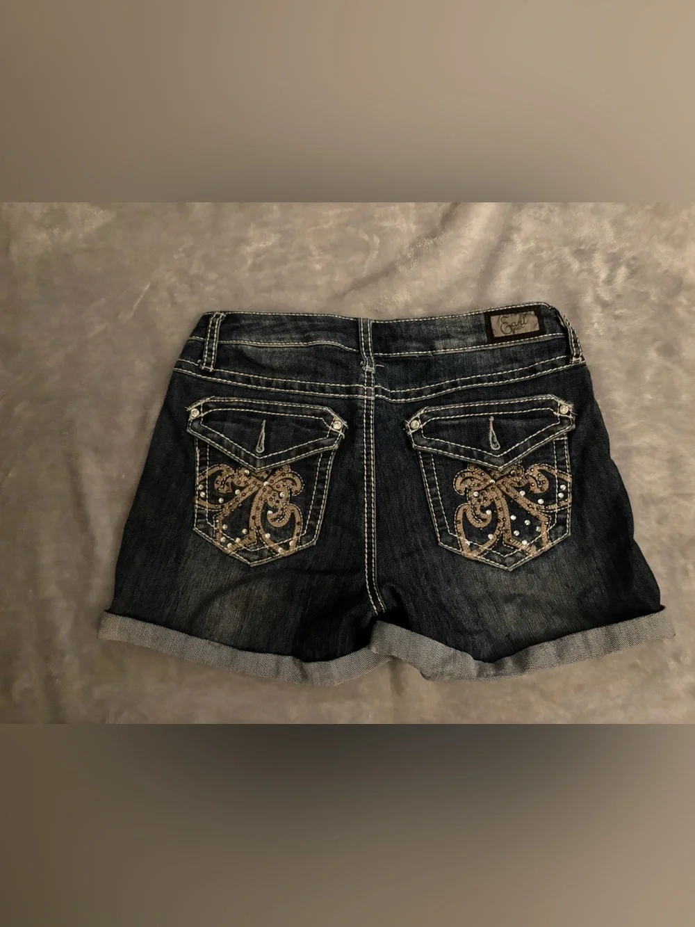 Earl Jean Women’s Dark Wash Blue Denim Shorts Mid Cuffed Studded Sz 2